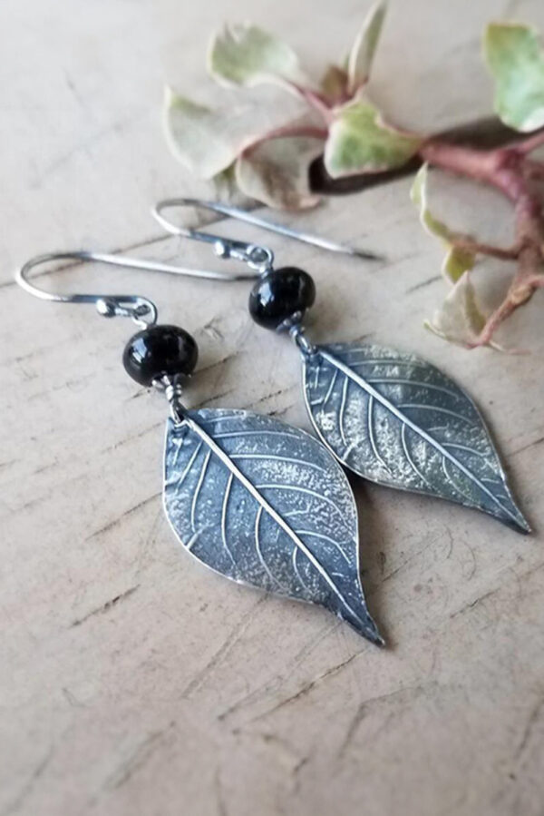 Silvery Vintage Leaf Shape Bead Dangle Earrings - Image 6